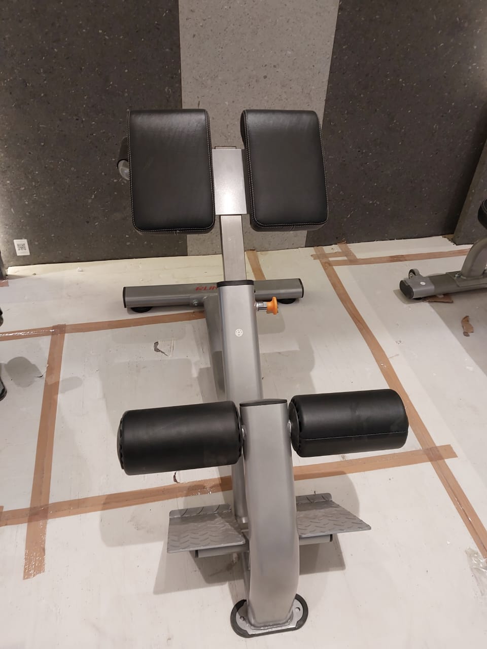 Runow Hyperextension Machine