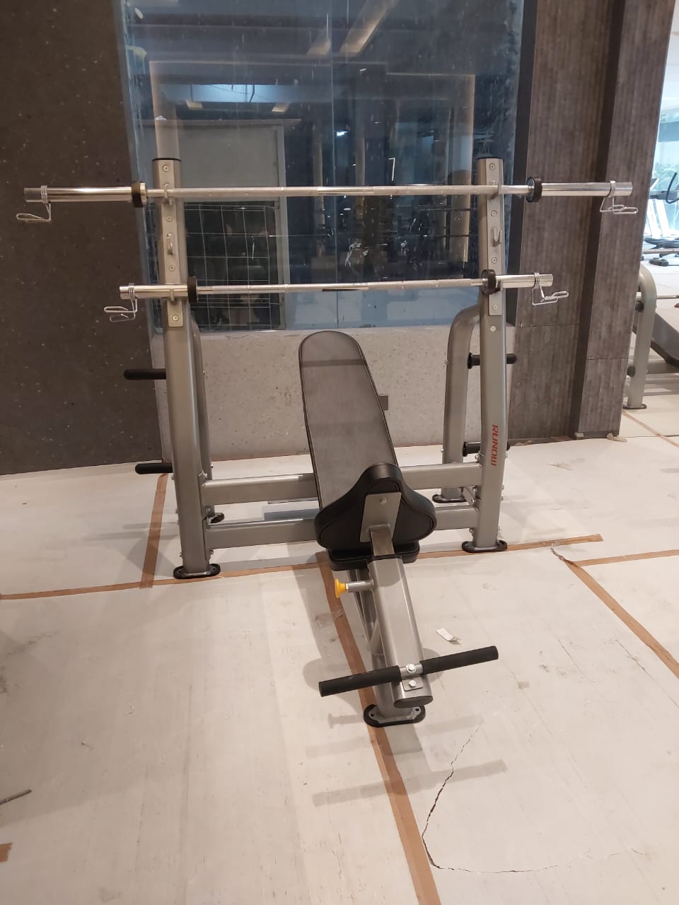 Runow Incline Bench Press